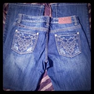 Beautiful Adiktd jeans 27x28, size 2 midrise
